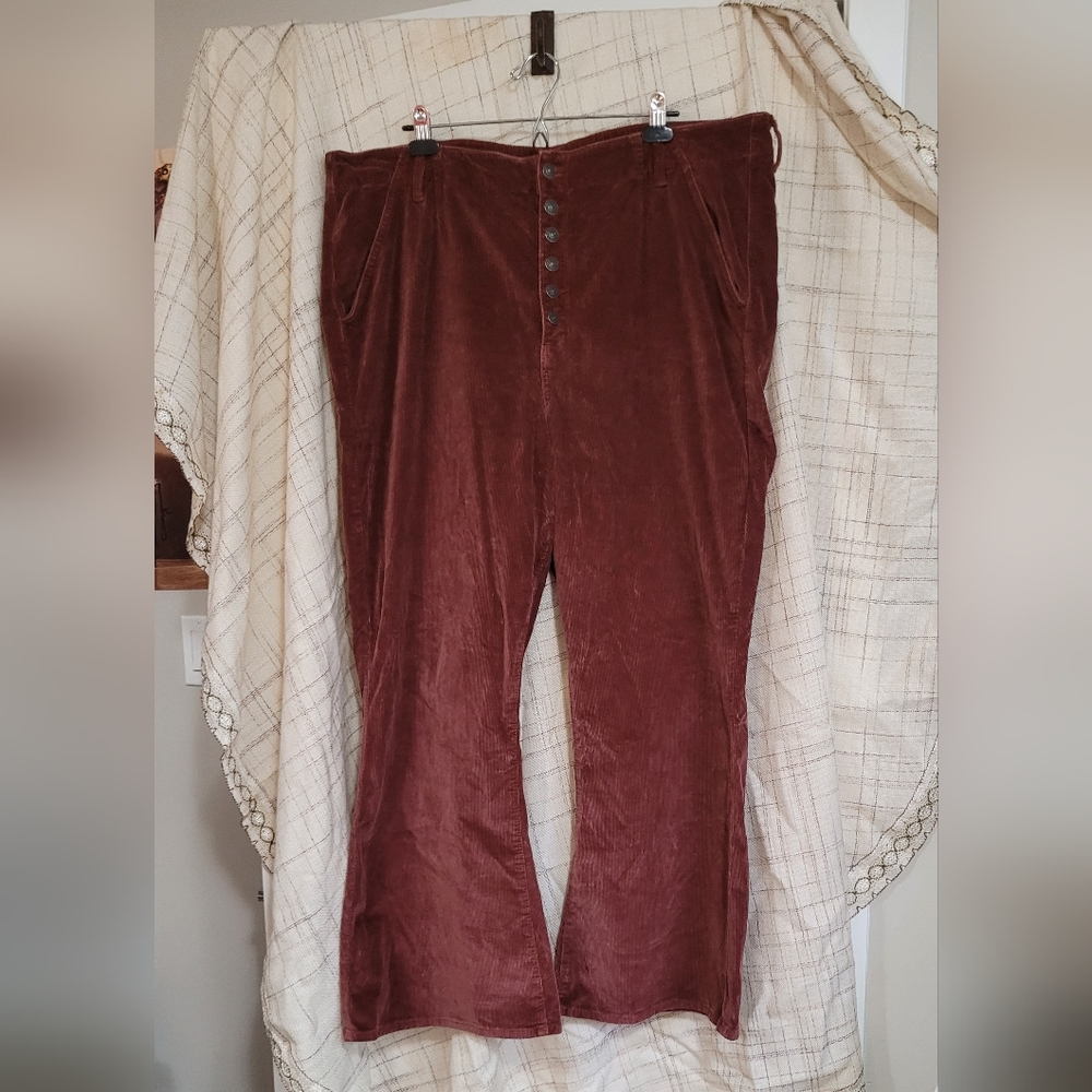American Eagle Super High Rise Flare Curvy Corduroy Stretch Pants Plus Size 24